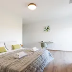 Moderna Near For 8 People With 32 M2 Private Pool Villa